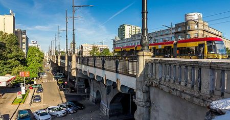 Warszawa. Umowa na budowę dwóch wind przy moście Poniatowskiego