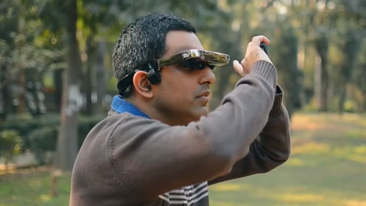 "Cyberpunk 2077" w prawdziwym świecie: Niewidomy fotograf robi zdjęcia dzięki okularom 1