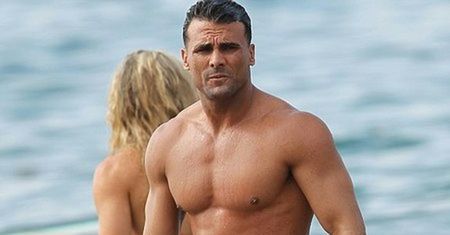 "Słoneczny patrol": Jeremy Jackson i jego muskuły