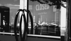 Zmiany w branży reklamowej budzą strach jej pracowników. Czas "rzucić papierami"?