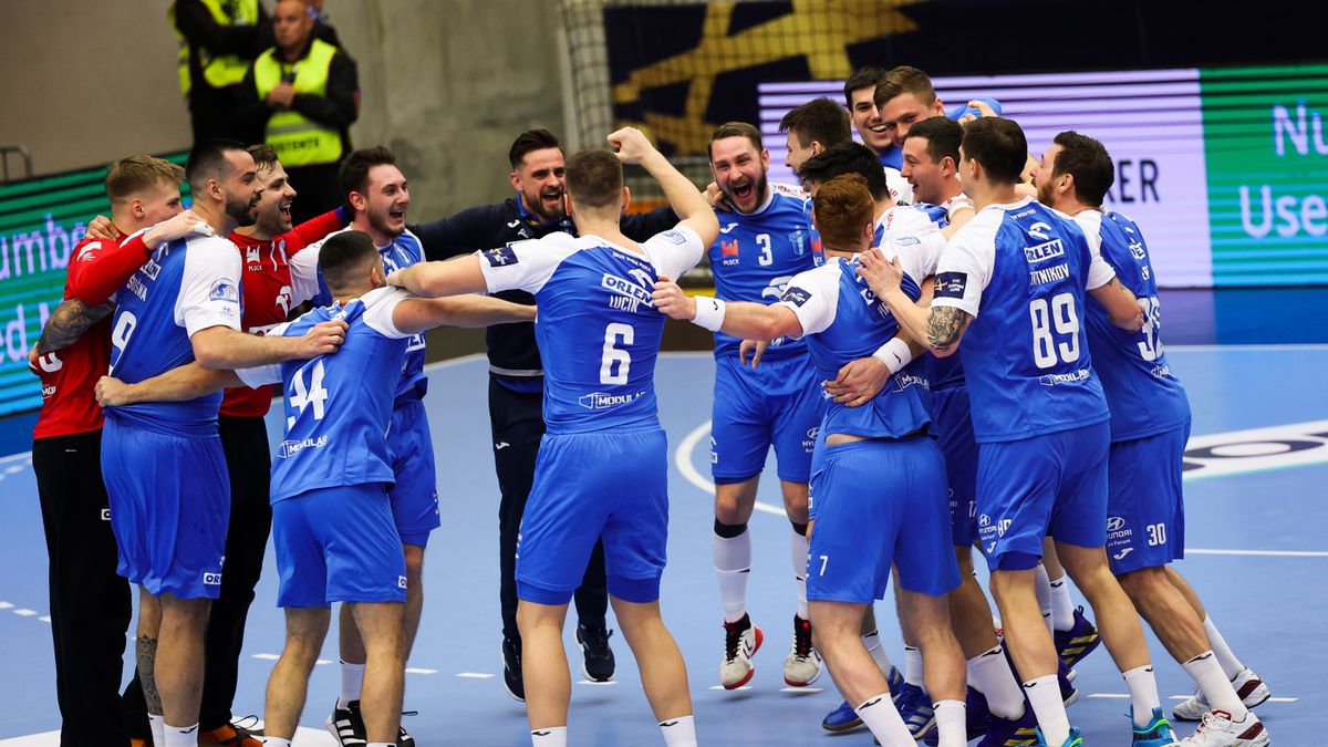 PAP/EPA / JOSE COELHO  / Na zdjęciu: piłkarze ręczni Orlen Wisły Płock