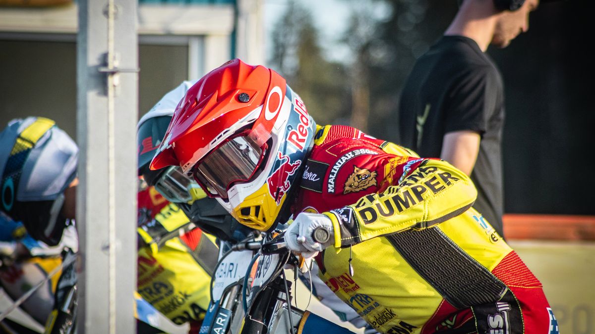 WP SportoweFakty / Julia Podlewska / Na zdjęciu: Żużlowiec w barwach Lejonen Gislaved