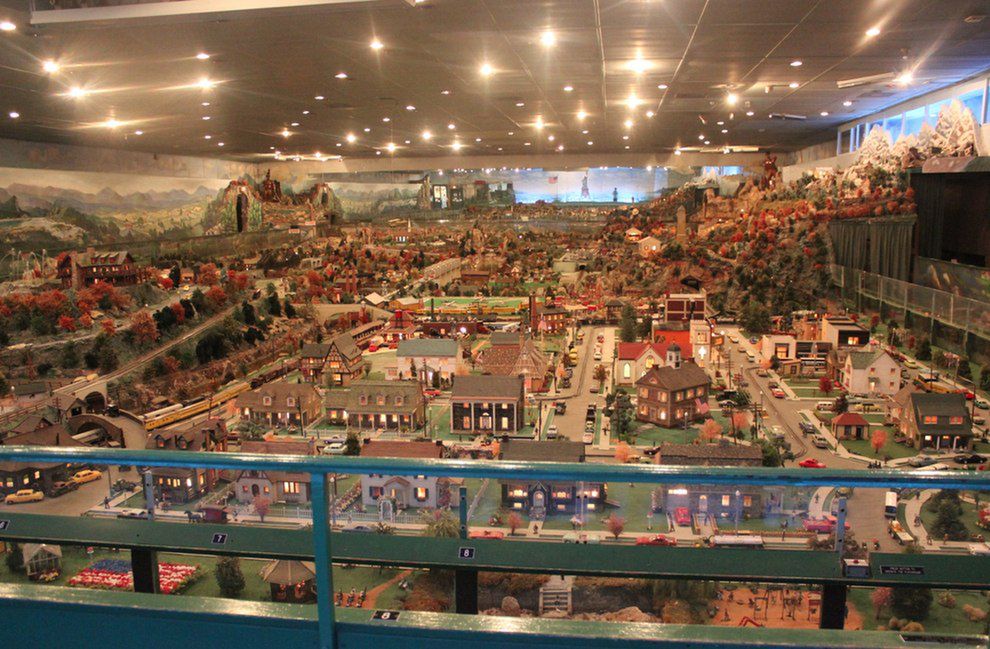 Shartlesville - największa miniaturowa wioska na świecie 9