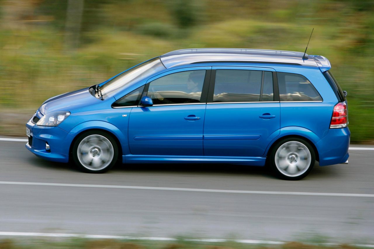 Opel Zafira B OPC