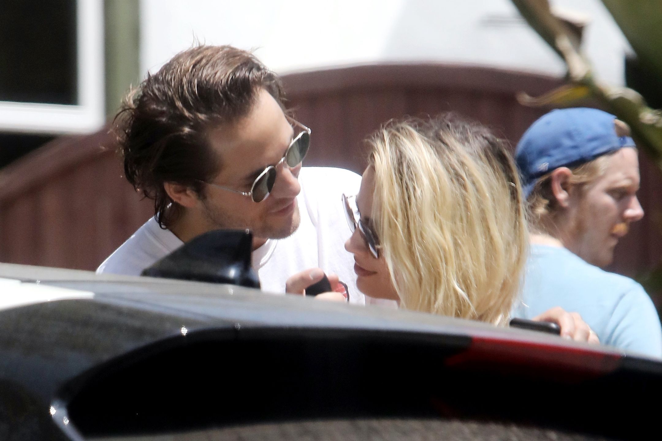 Margot Robbie i Tom Ackerley