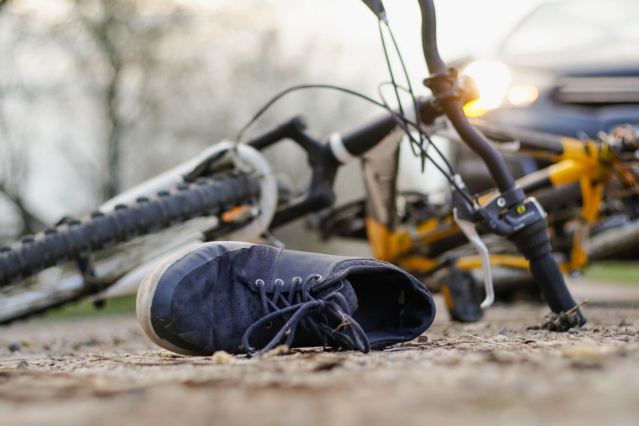 Zielona Góra. Potrącenie rowerzysty z dzieckiem w siedzisku