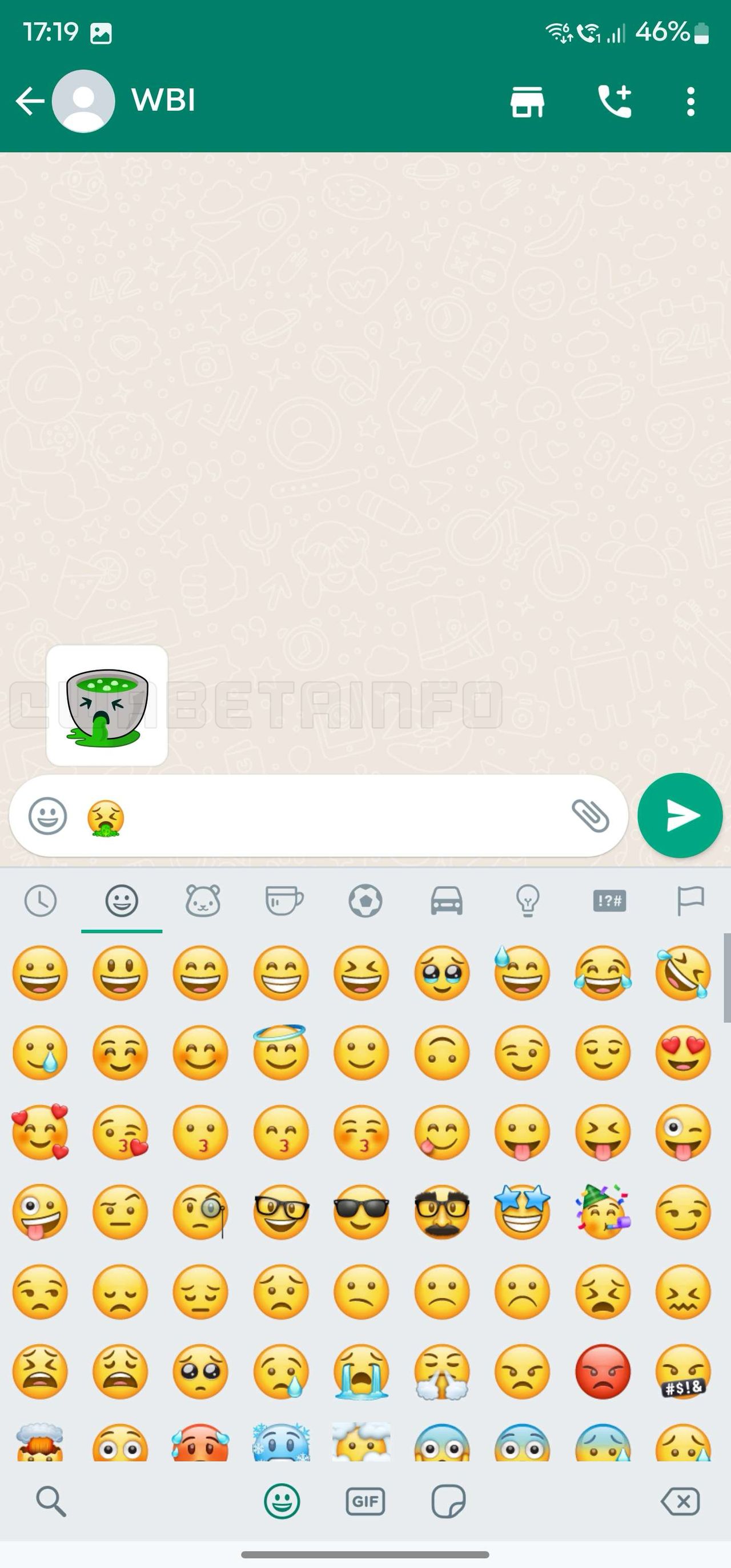 Podpowiadanie naklejek w czacie WhatsAppa