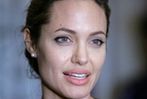 Angelina Jolie chce z Haiti