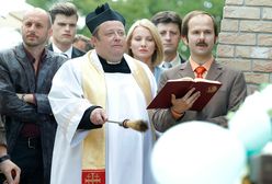 "Blondynka": Lubaszenko w roli korpulentnego księdza. Tylko to mu zostało?