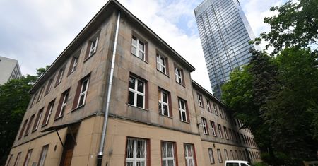 Komisja ds. reprywatyzacji. Decyzję ws. Twardej 8 wydawała osobiście Gronkiewicz-Waltz?