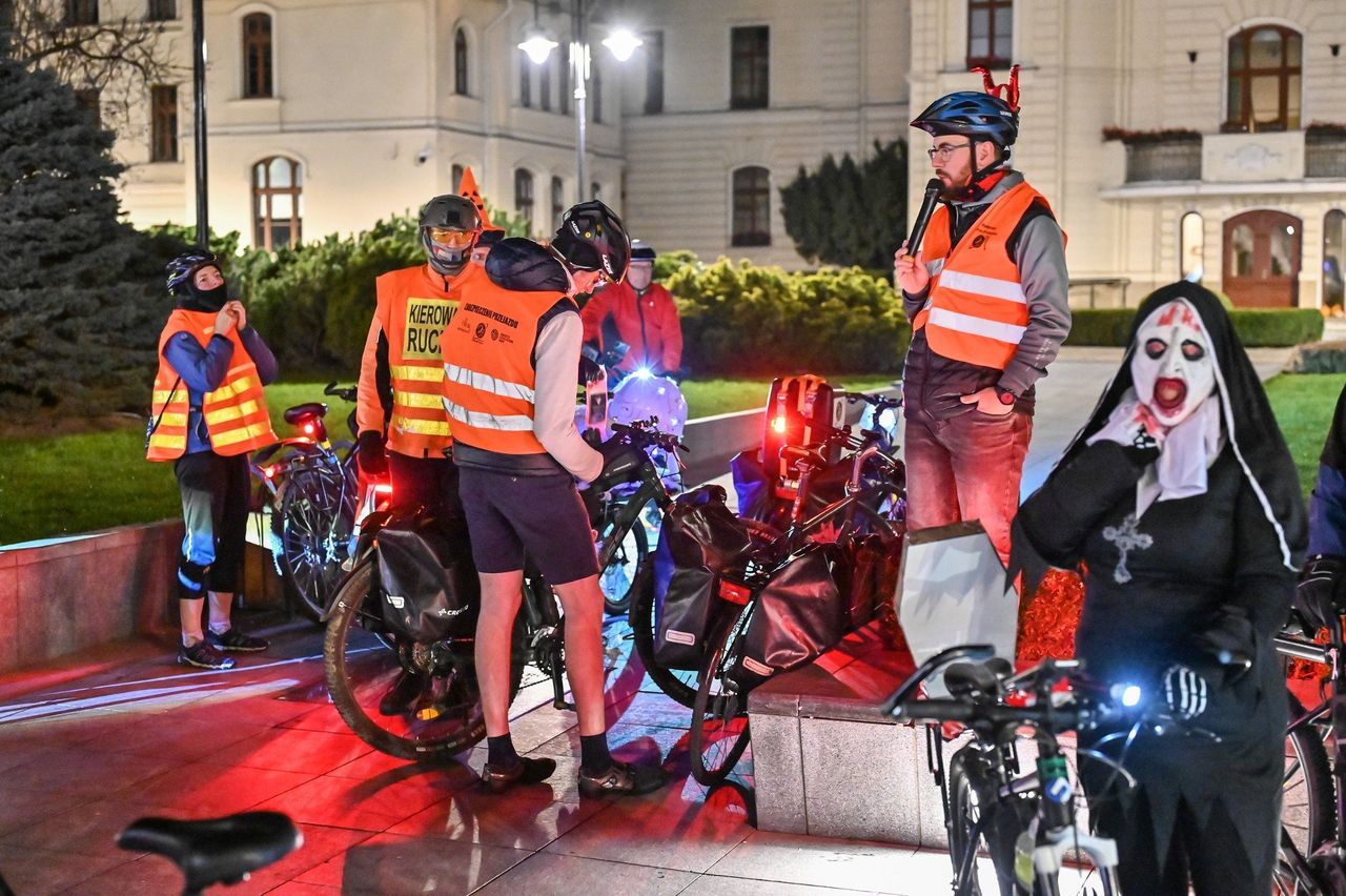 Bydgoszcz: Halloweenowa Masa Krytyczna przejechała ulicami miasta