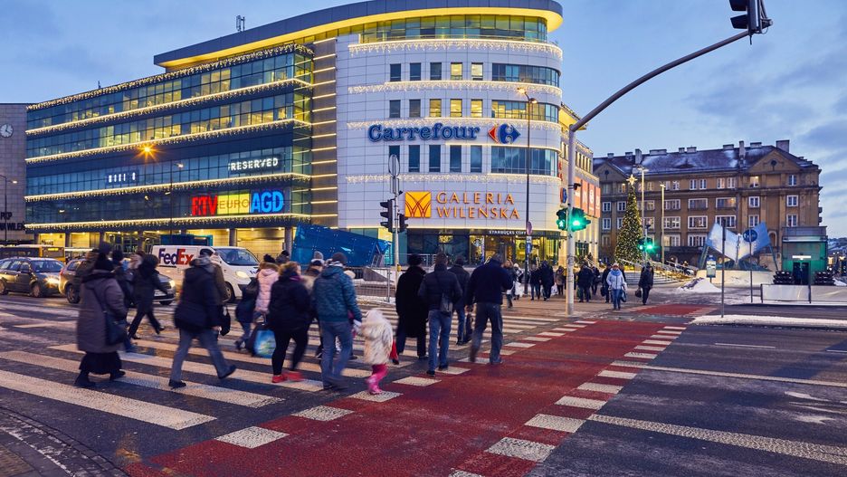 reporter9_baza01.2017 Warszawa skrzyzowanie przy Metrze Dworzec Wilenski N/z zatloczone przejscie dla pieszych w godzinach szczytu  fot. Andrzej Stawinski/REPORTERAndrzej Stawinski/REPORTER