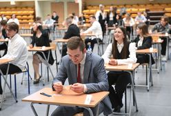 Matura 2025. Matematyka rozszerzona - jak wygląda egzamin? Co można mieć ze sobą, przecieki, co było i co może być