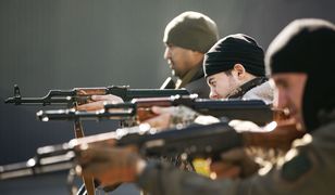 Ukraińcy wracają bronić kraju przed Rosją. Nagle w Polsce ubyło kilkadziesiąt tysięcy kierowców