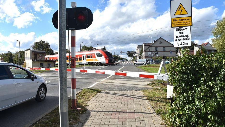 Przystanek kolejowy w centrum Nakła