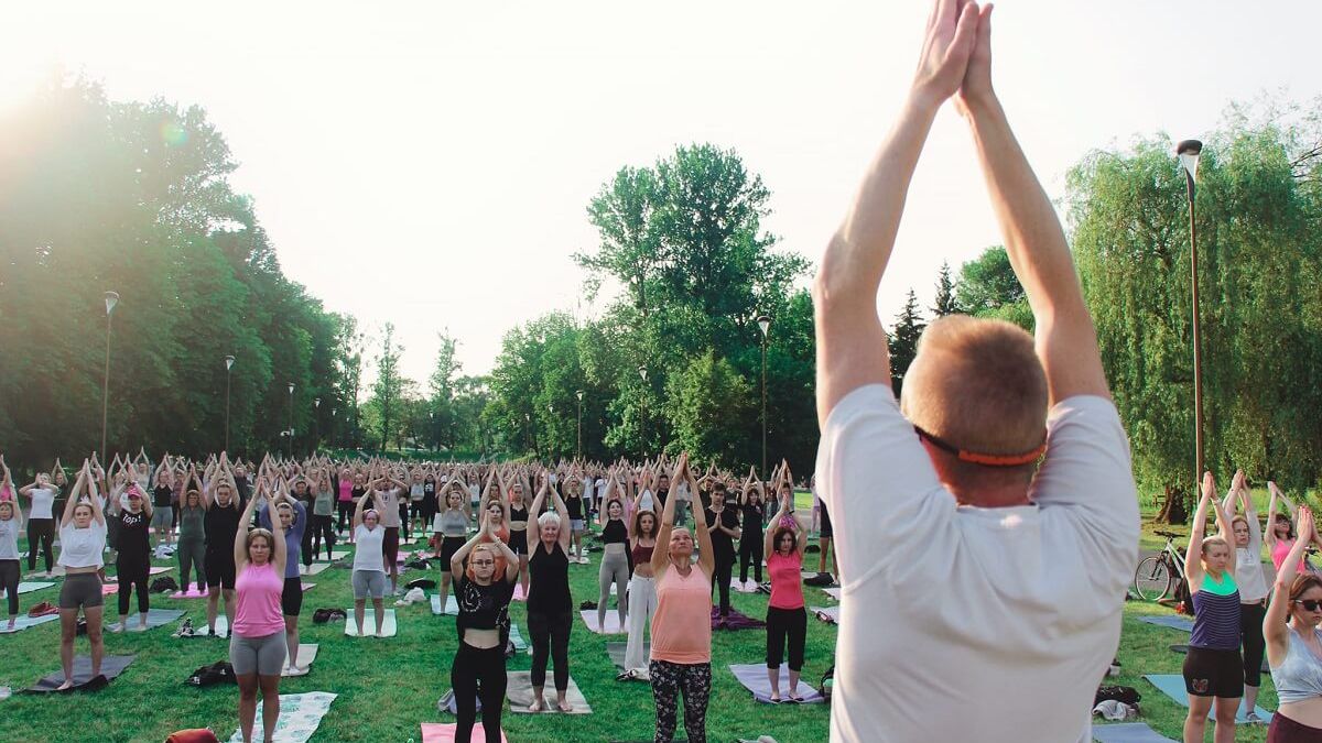 Joga w Parku Ludowym
