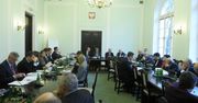 Parlamentarny zespół od niczego. Posłowie organizują się w zespoły, a później nic w nich nie robią