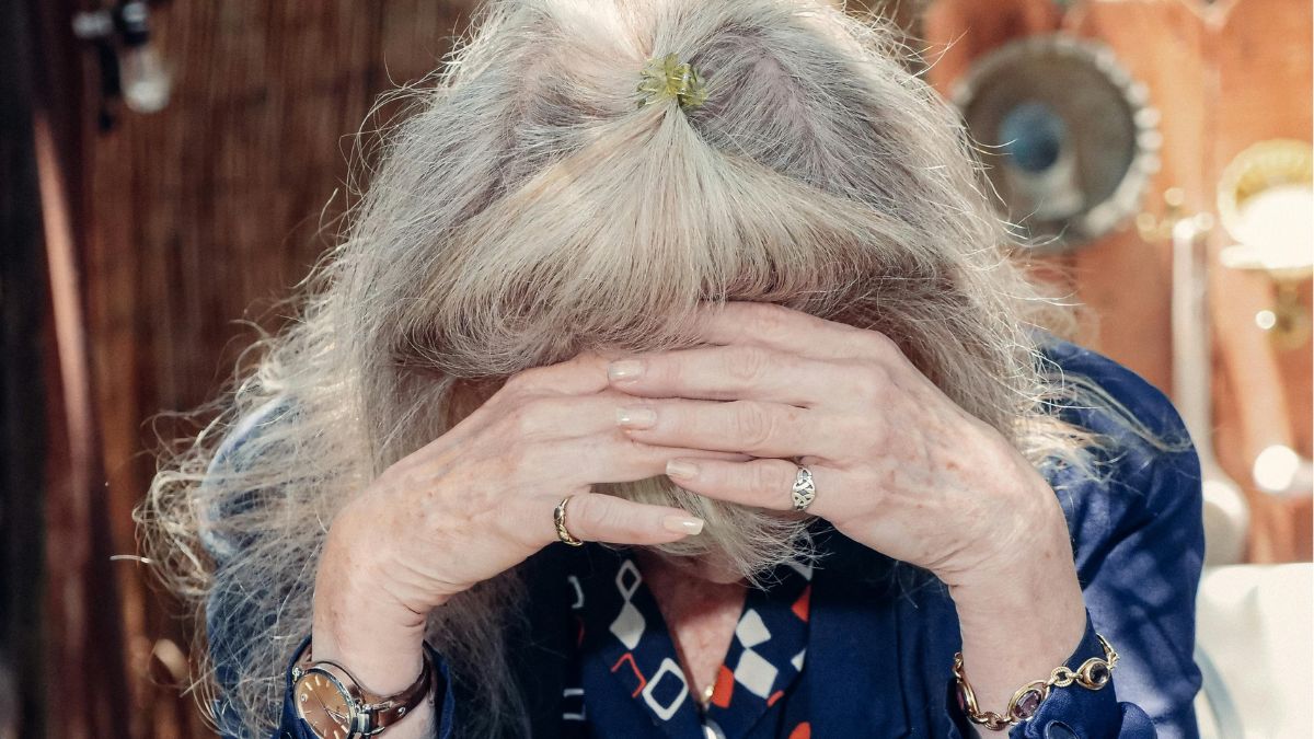 74-letnia mieszkanka gminy Tarłów (woj. świętokrzyskie) straciła kilkanaście tysięcy złotych; zdjęcie ilustracyjne