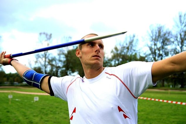 Igor Janik przed wyrzutem swojego oszczepu