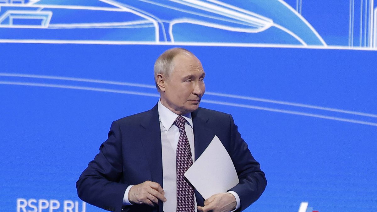 Russian Union of Industrialists and Entrepreneurs (RSPP) holds a congress
epa11971929 Russian President Vladimir Putin attends the Congress of the Russian Union of Industrialists and Entrepreneurs in Moscow, Russia, 18 March 2025.  EPA/MAXIM SHEMETOV/POOL 
Dostawca: PAP/EPA.
MAXIM SHEMETOV/POOL
conference