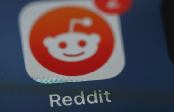 Reddit z rekordowymi przychodami. Chce być wyszukiwarką treści