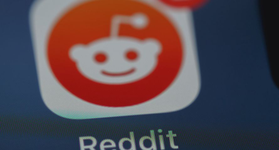 Reddit z rekordowymi przychodami. Chce być wyszukiwarką treści