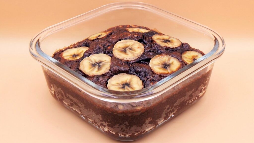 Pieczona owsianka o smaku czekoladowo-bananowym przepis