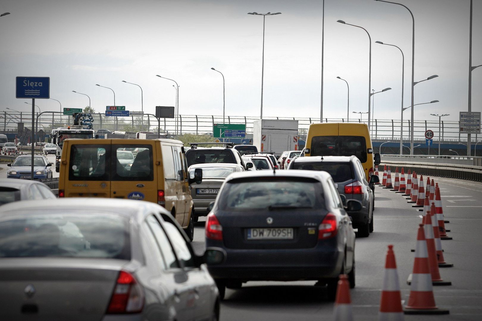 Kierowcy jadący AOW powinni liczyć się z korkami