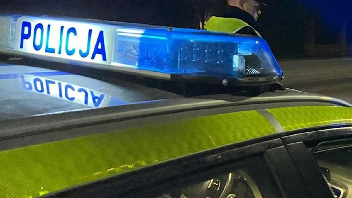 Policyjny radiowóz zderzył się z motocyklem [zdj. ilustracyjne]  