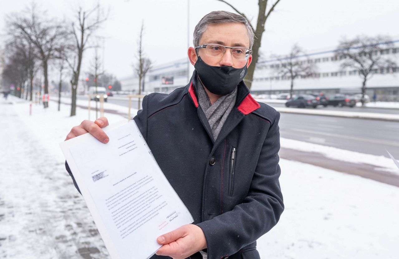 Poseł Marek Rutka domaga się dodatkowego 500+. Pokazał wzór pisma