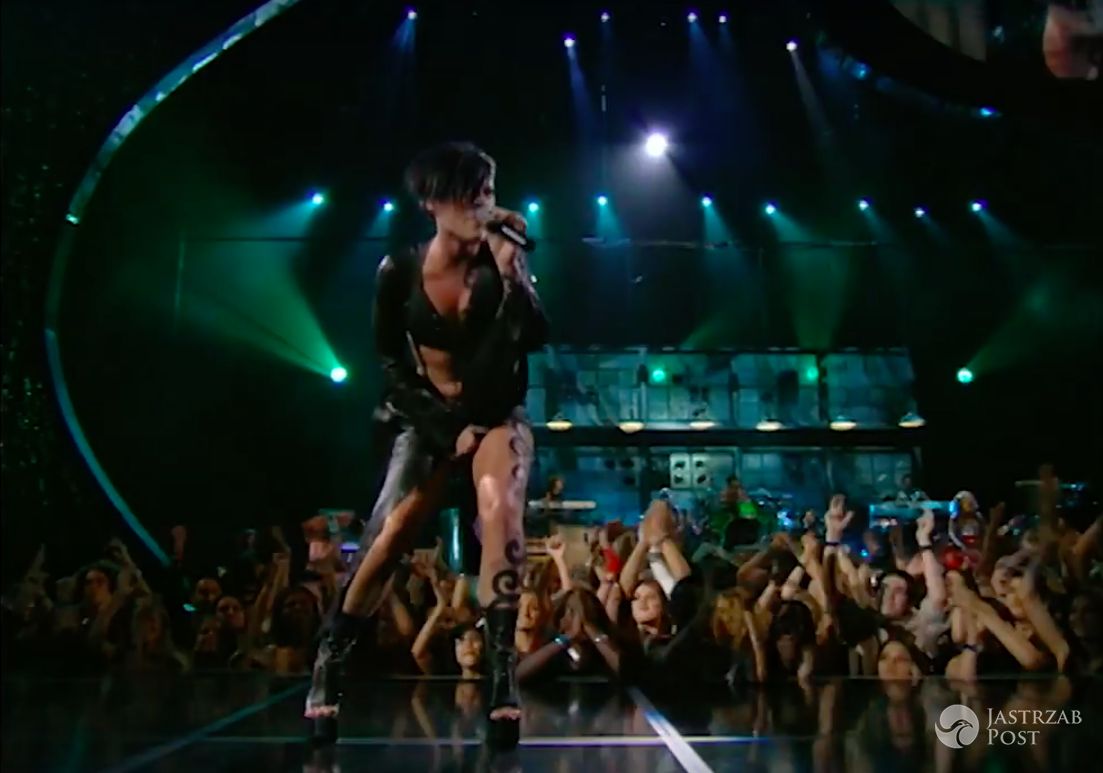 Pink - MTV VMA 2002