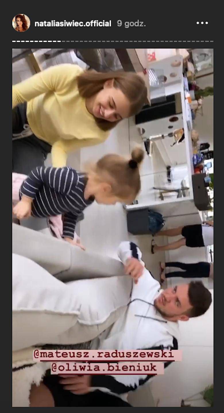 Oliwia Bieniuk zajmuje się córką Natalii Siwiec