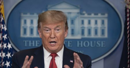Koronawirus w USA. Donald Trump przygotował plan "odmrażania gospodarki"