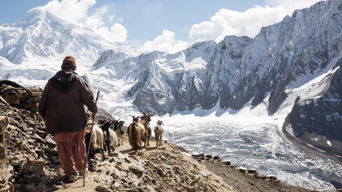 Widok na łańcuch górski Karakorum