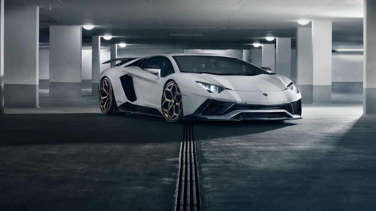 Aventador S Coupe po zabiegach firmy Novitec wygląda jak jeżdżące zło