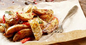 Piekielnie ostre ziemniaki z parmezanem gotowe w 45 minut