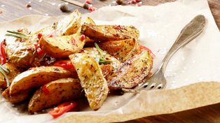 Piekielnie ostre ziemniaki z parmezanem gotowe w 45 minut