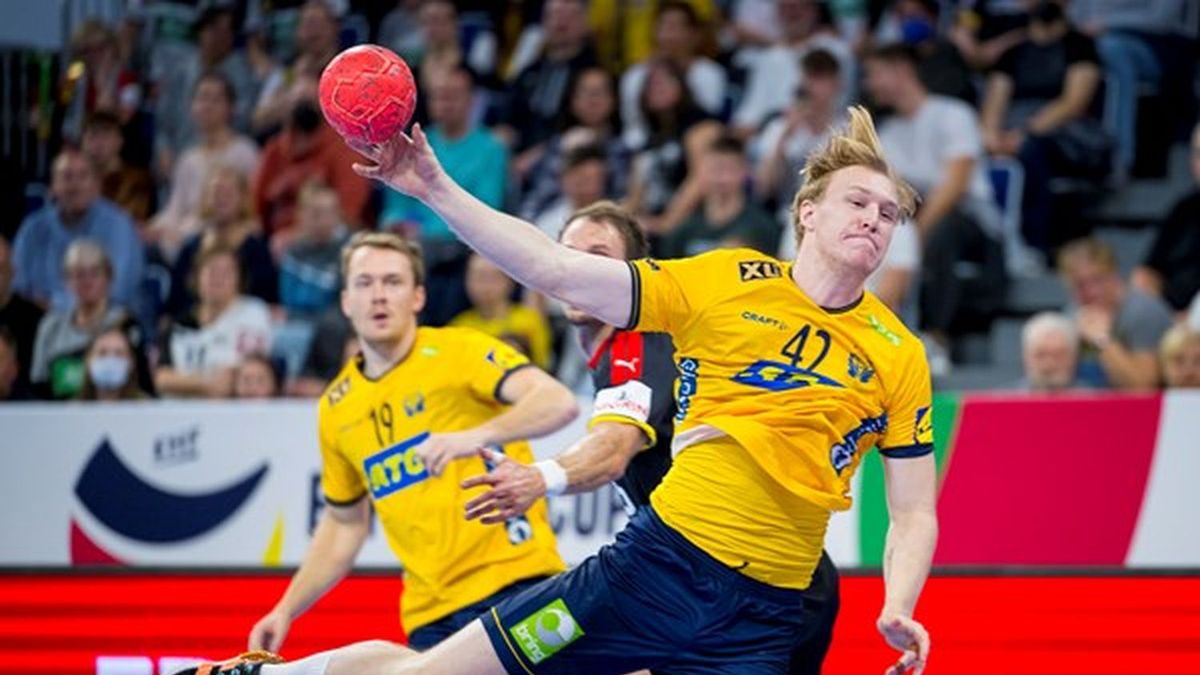 Materiały prasowe / EHF / Eric Johansson w akcji