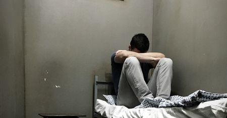 Koronawirus w Polsce. Więźniowie od miesięcy nie widzieli bliskich. "Kiedy to się zmieni?"