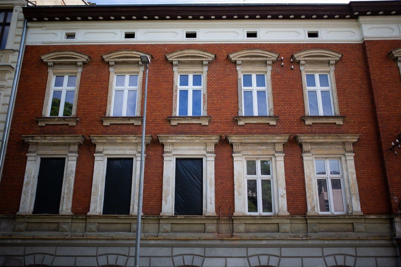 Trwa remont kamienic przy ulicy Partyzantów.