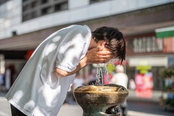 Upały w Niemczech, a klimatyzacja wciąż rzadkością. Decydują koszty, przepisy i stare budynki