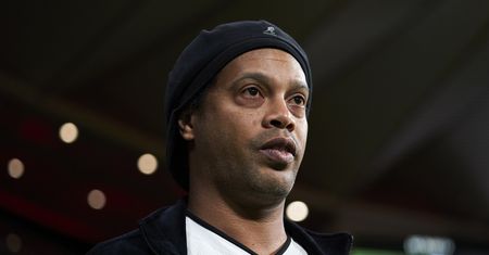 Szokujące doniesienia mediów. Ronaldinho znów wyląduje w więzieniu?!