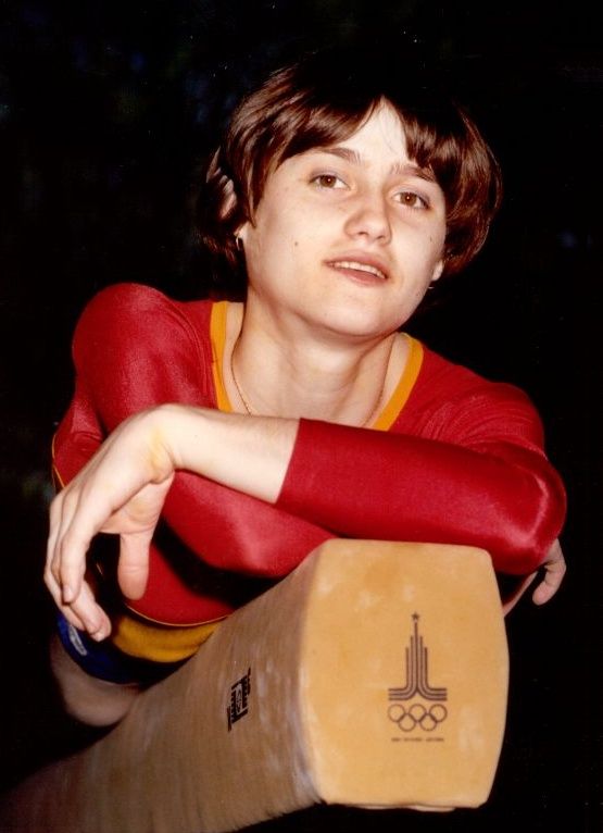 Nadia Comaneci w Moskwie w 1980 fot. domena publiczna