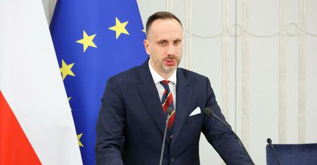 Szybka jazda po mieście. Janusz Kowalski komentuje