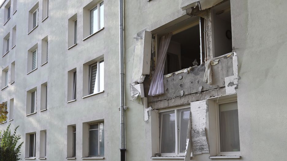 Blok na ul. Konduktorskiej 3, gdzie doszło do wybuchu