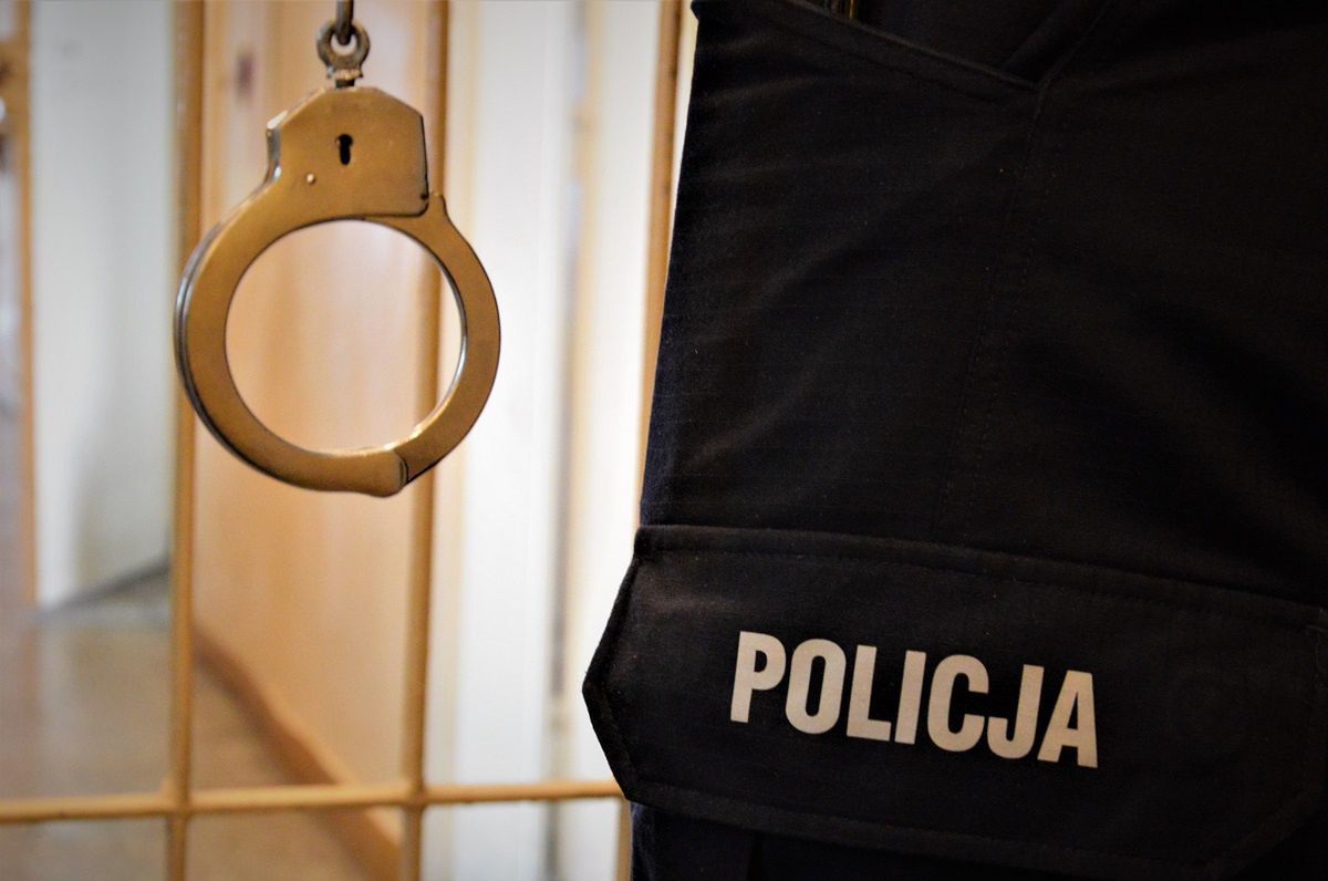 Opole Lubelskie: Nerwowe zachowanie zdradziło 36-latka. Policjanci znaleźli przy nim narkotyki