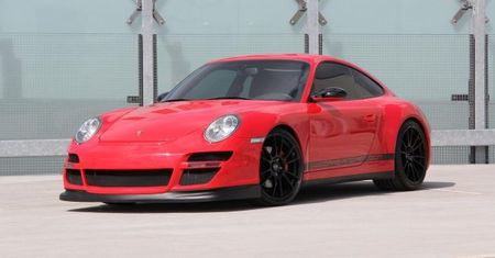 Starsza skóra – Cars & Art 911 Carrera 4S Red Baron (2012)