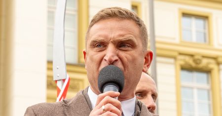 Awantura z udziałem Bąkiewicza w Radomiu. Jest decyzja prokuratury