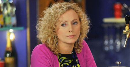 Grała siostrę proboszcza w "Plebanii", a później ZREZYGNOWAŁA z kariery. Co dziś robi Bernadetta Machała-Krzemińska?