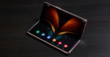 Samsung Galaxy Z Fold 2: składany smartfon z jeszcze lepszą obsługą dwóch ekranów